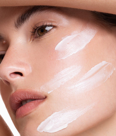 קרם לחות עם הגנה ליום במרקם קליל פוראבר יאנג SPF 25 - כריסטינה ישראל
