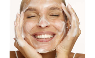 המדריך להתמודדות עם אקנה - כריסטינה ישראל