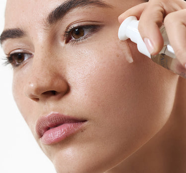 סרום לעיניים לטשטוש מראה קמטים פוראבר יאנג