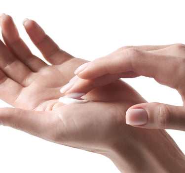 קרם הבהרה לידיים עם הגנה אילסטריוס