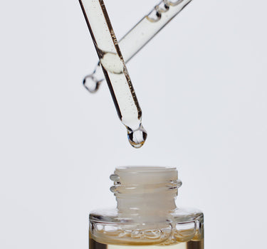 סרום לחות עוצמתי מבוסס חומצה היאלורונית פיקס