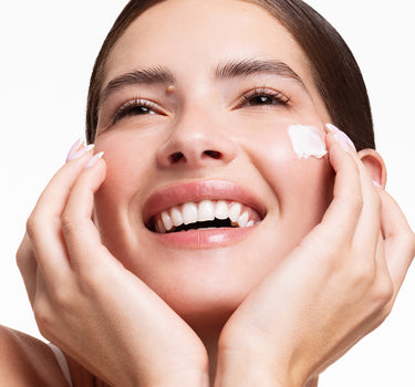 קרם לחות והגנה ליום נוטרייאנט