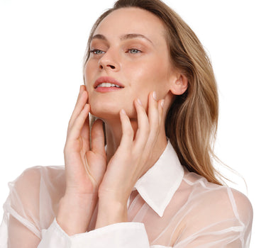 סרום אימורטל עוצמתי למראה בריא וזוהר ניואנס