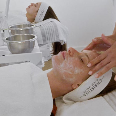 טיפול סקין בוסט - כריסטינה ישראל