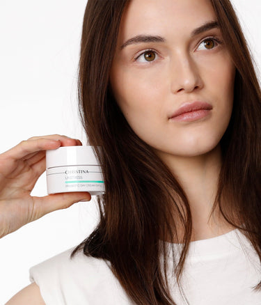 קרם יום והגנה פרוביוטי לעור עדין אנסטרס SPF 15 - כריסטינה ישראל