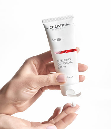 קרם יום עם נוגדי חמצון SPF 30 מיוז - כריסטינה ישראל